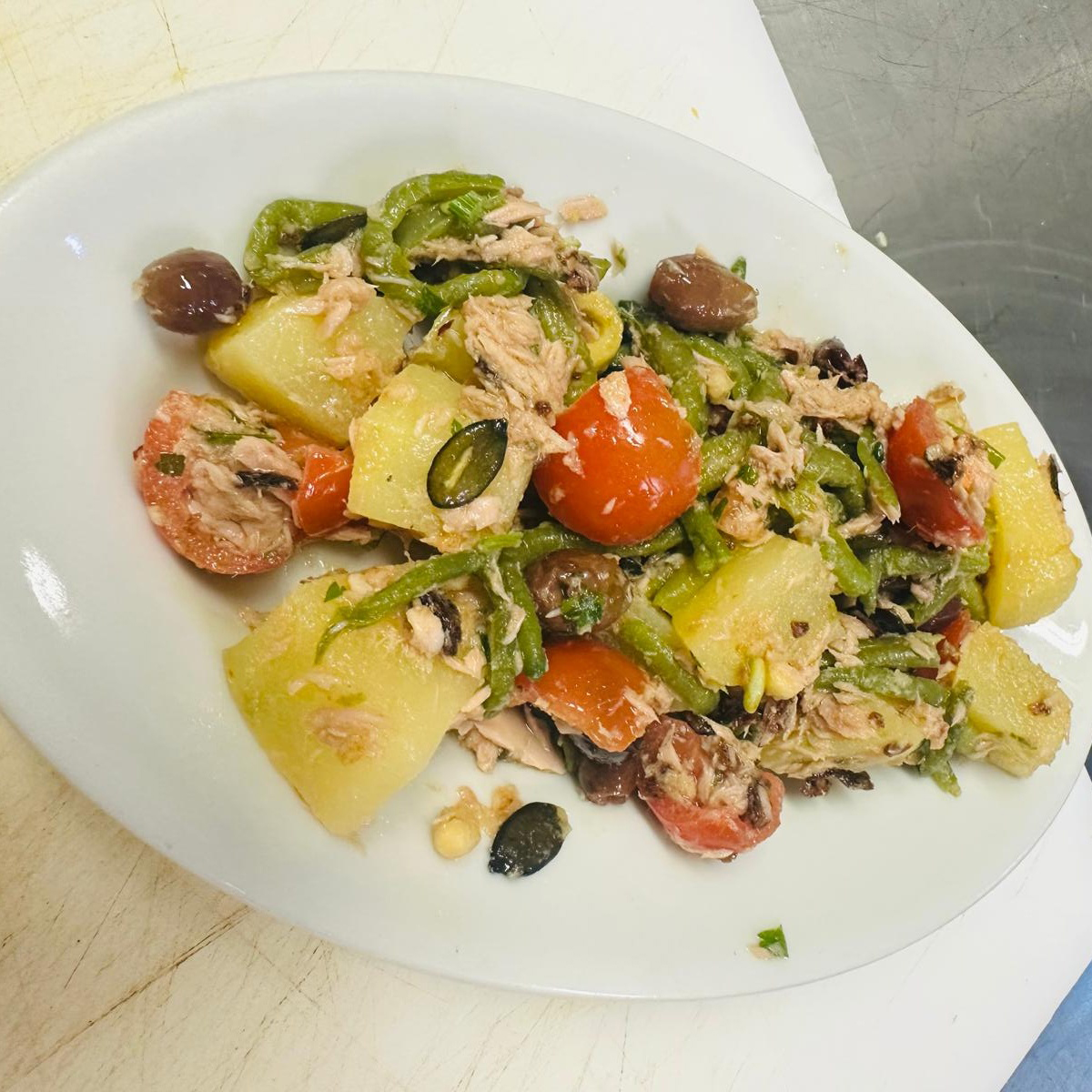Insalata ricca della casa